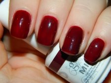 01577 A Touch Of Sass Harmony Gelish