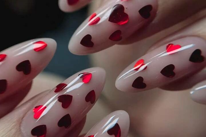 Маникюр к 14 февраля