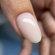 BSG, Жёсткий гель в бутылке Konfityur №05 НИЗКАЯ ВЯЗКОСТЬ - Тёплый молочный (20 мл)